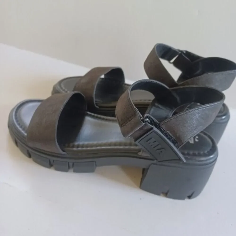 Platform Sandals Y2K 90s 2000s Chunky Sawtooth Lugsole Grunge MIA‎ Sz 9.5 Skylar